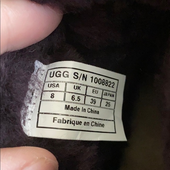 UGG Boots - Picture 5 of 6